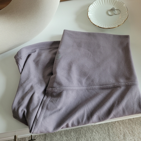 Lululemon Align short 6" in Violet Verbena - Picture 3 of 9